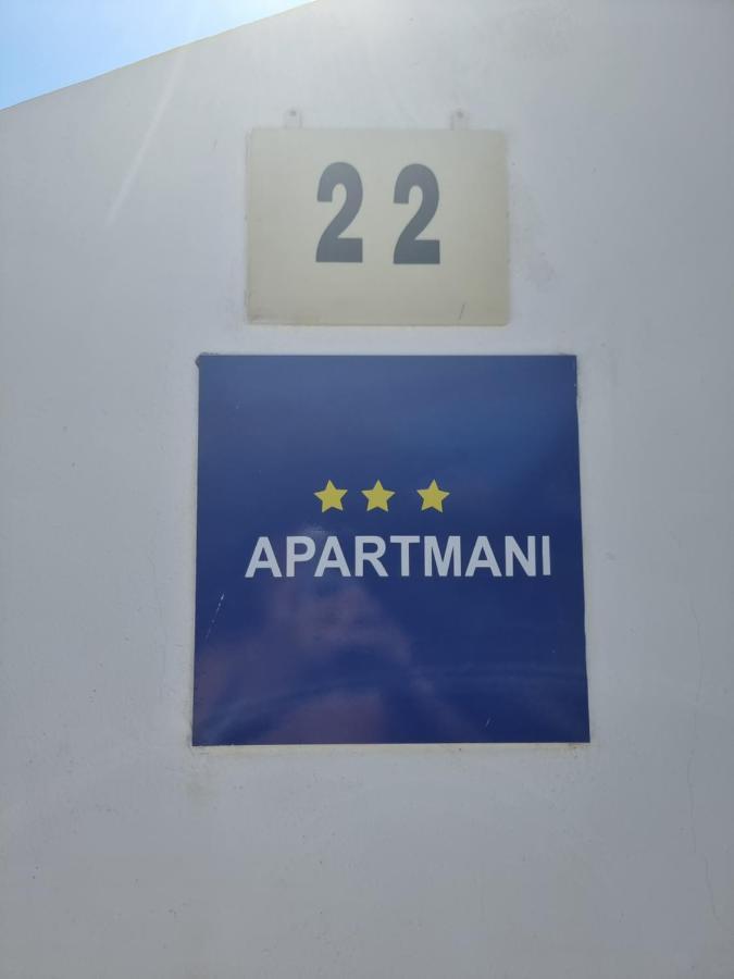 Apartmani Alen Dinjiska Экстерьер фото