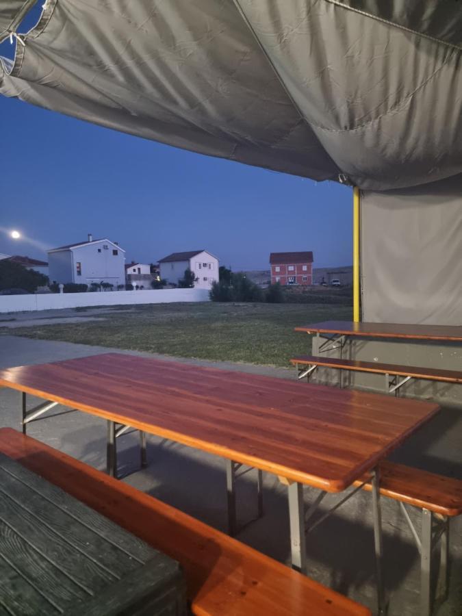 Apartmani Alen Dinjiska Экстерьер фото