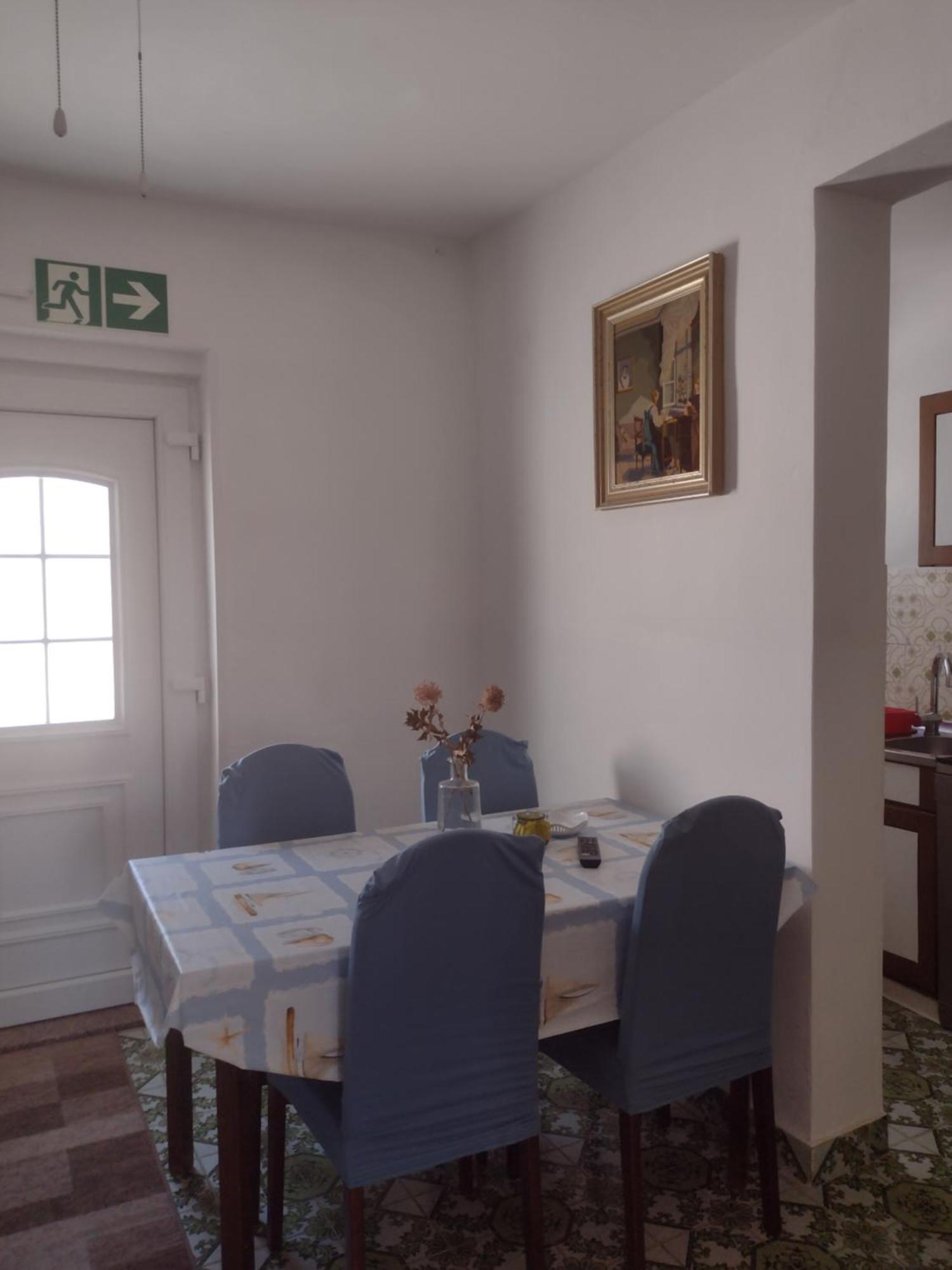 Apartmani Alen Dinjiska Экстерьер фото